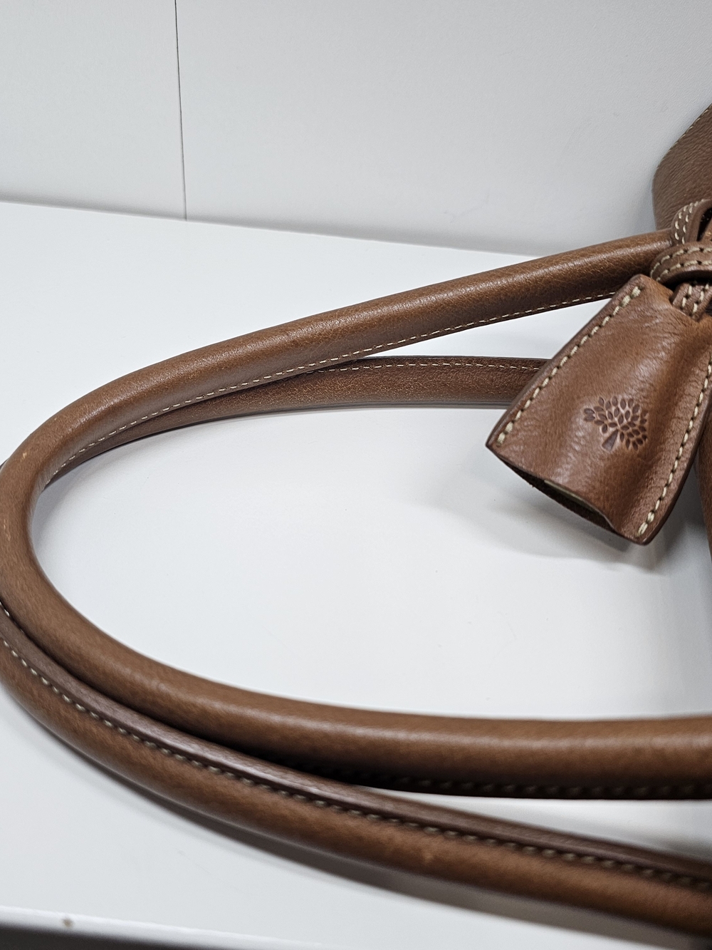 Baywater Classic Brown Leather Tote Bag with Gold Turn-Lock - Picture 10 of 16